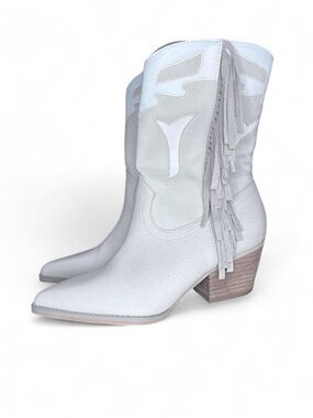 Altar’d State Fringe Cowgirl Boots 7.5 Cream Western Festival Booties Nashville